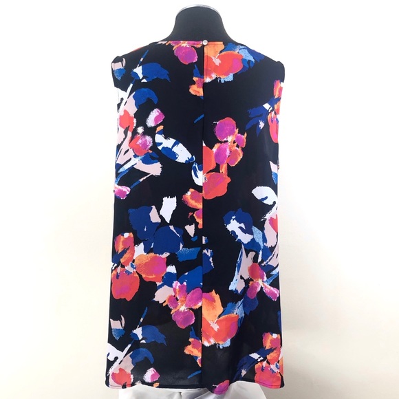 Vince Camuto - Floral Sleeveless Peplum Top - Picture 6 of 11